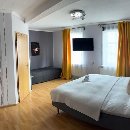 Pension Bartenwetzer Vormals Hotel Ellenberger Melsungen Exterior photo